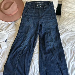 AE Dreamy Drape Stretch Super High-Waisted Baggy Wide-Leg Jean size 4 x-short